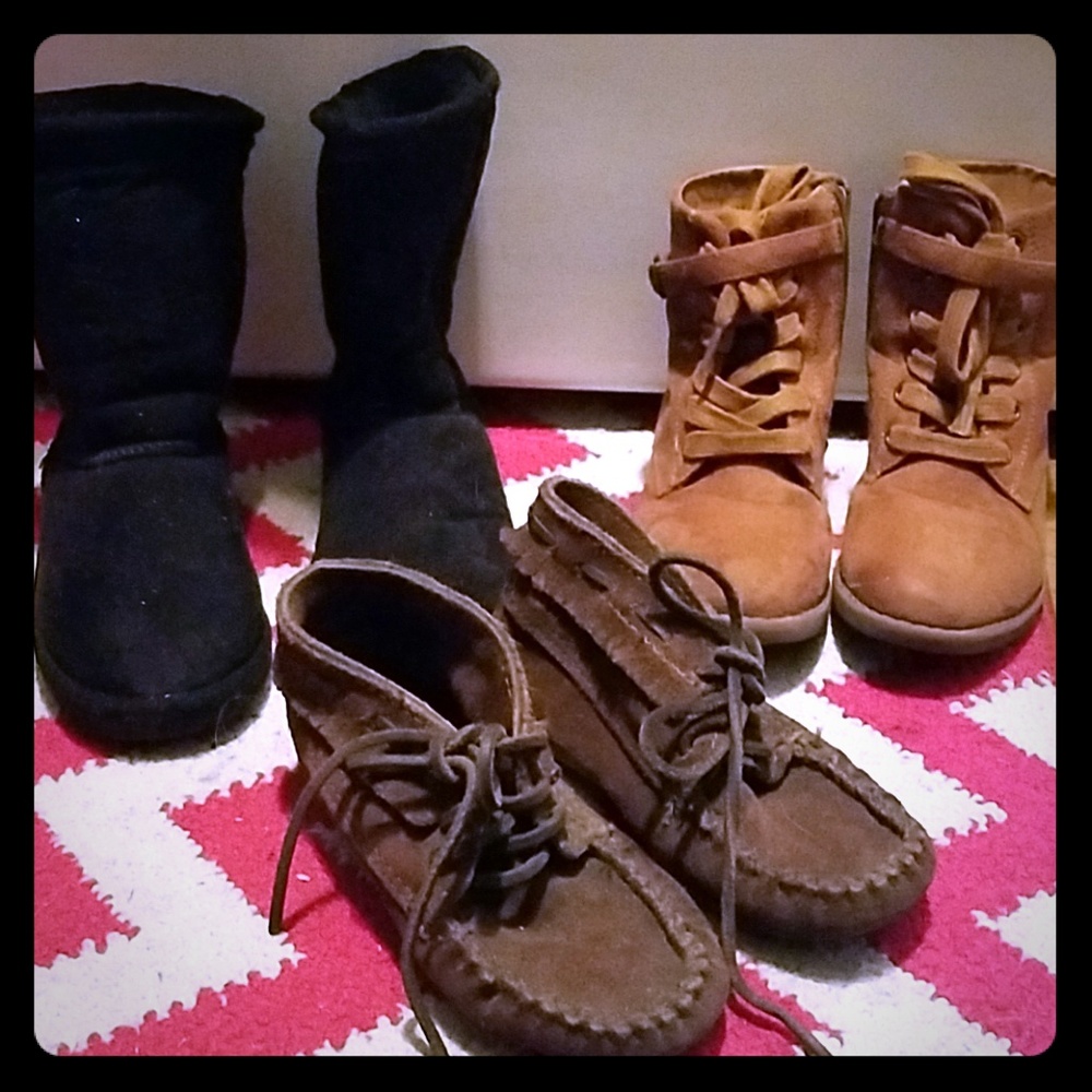 3 pair little girls size 9 fall shoes.